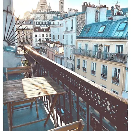 Quiet And Bright - Balcony With Montmartre View Parigi